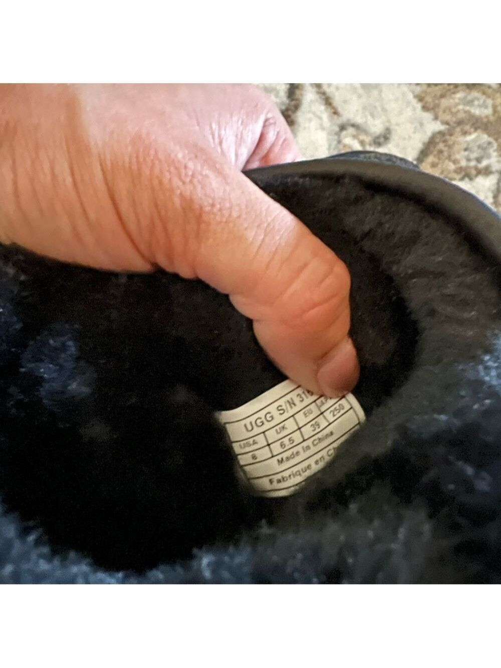 AUTHENTIC CLASSIC SHORT UGG BLACK SEQUIN - Picture 3 of 3